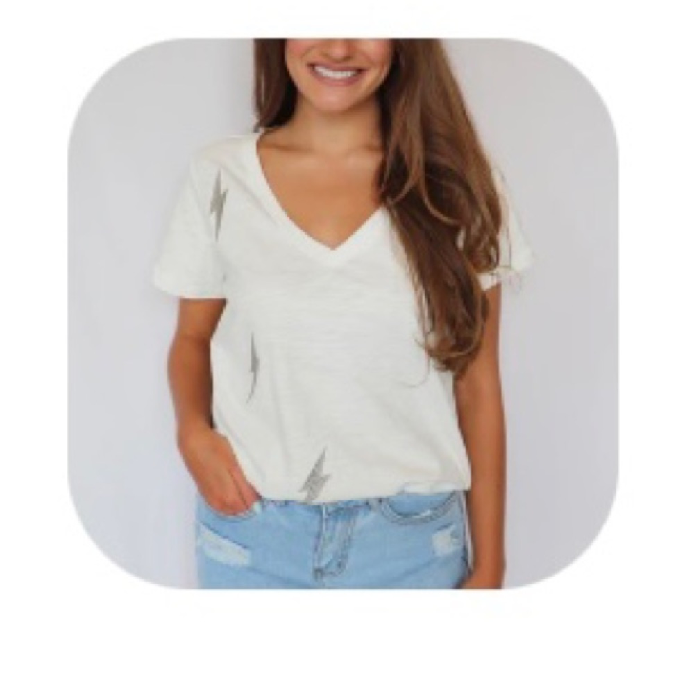 tshirt with lightning bolts from blu spero